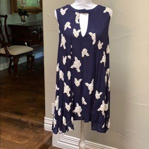 Sleeveless summer dress!🌺